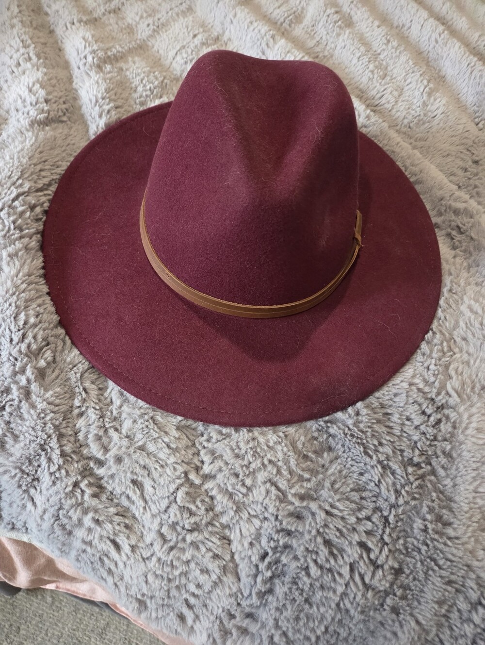 Wyeth Women's Wide-Brim Fedora Hat in Burgundy with Tan Band